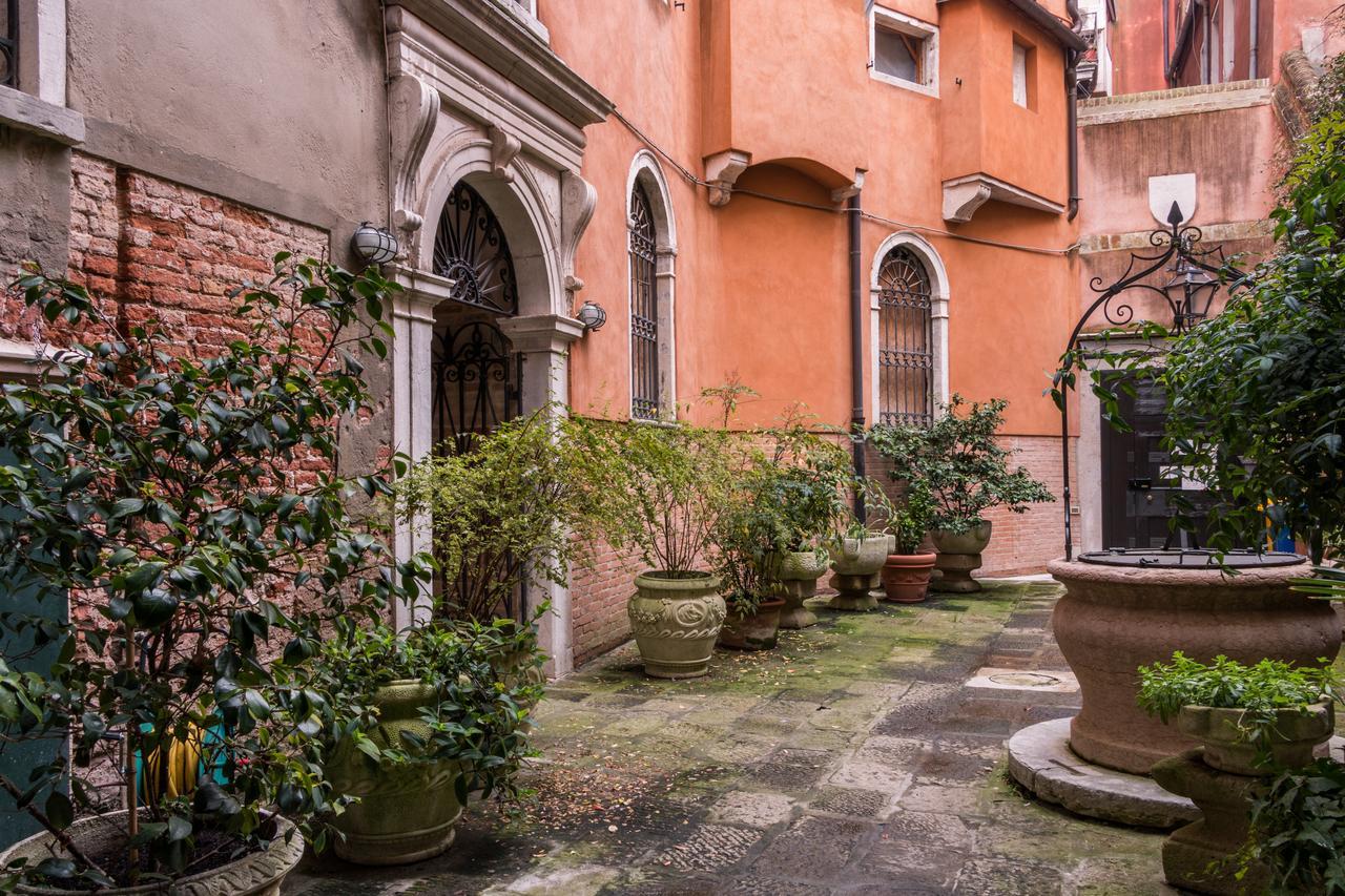 La Fenice Double Canal View Benátky Exteriér fotografie